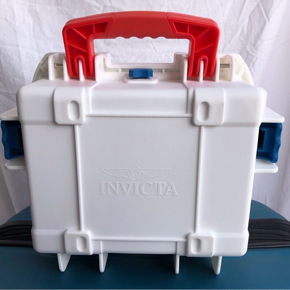 Special edition, Marvel, Invicta case only - Picture 2 of 3